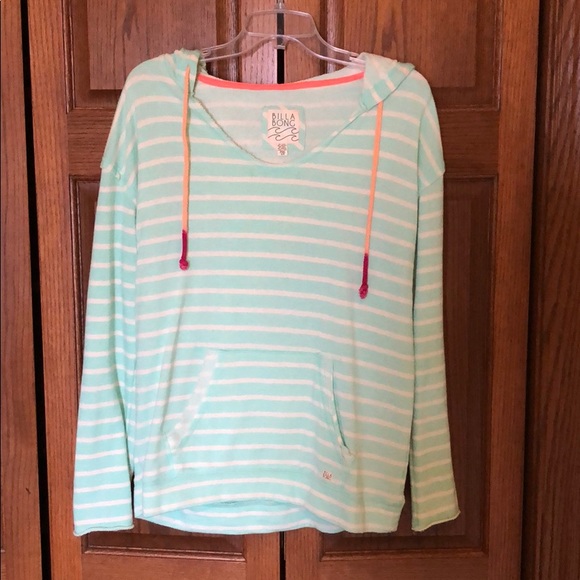 Billabong Tops - Women’s billabong v neck hoodie